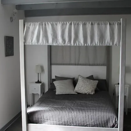 Les Terrasses Des Mimosas Bed & Breakfast