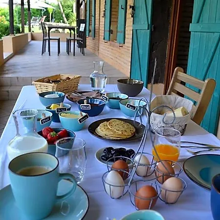 Couette-café Les Terrasses Des Mimosas 3*